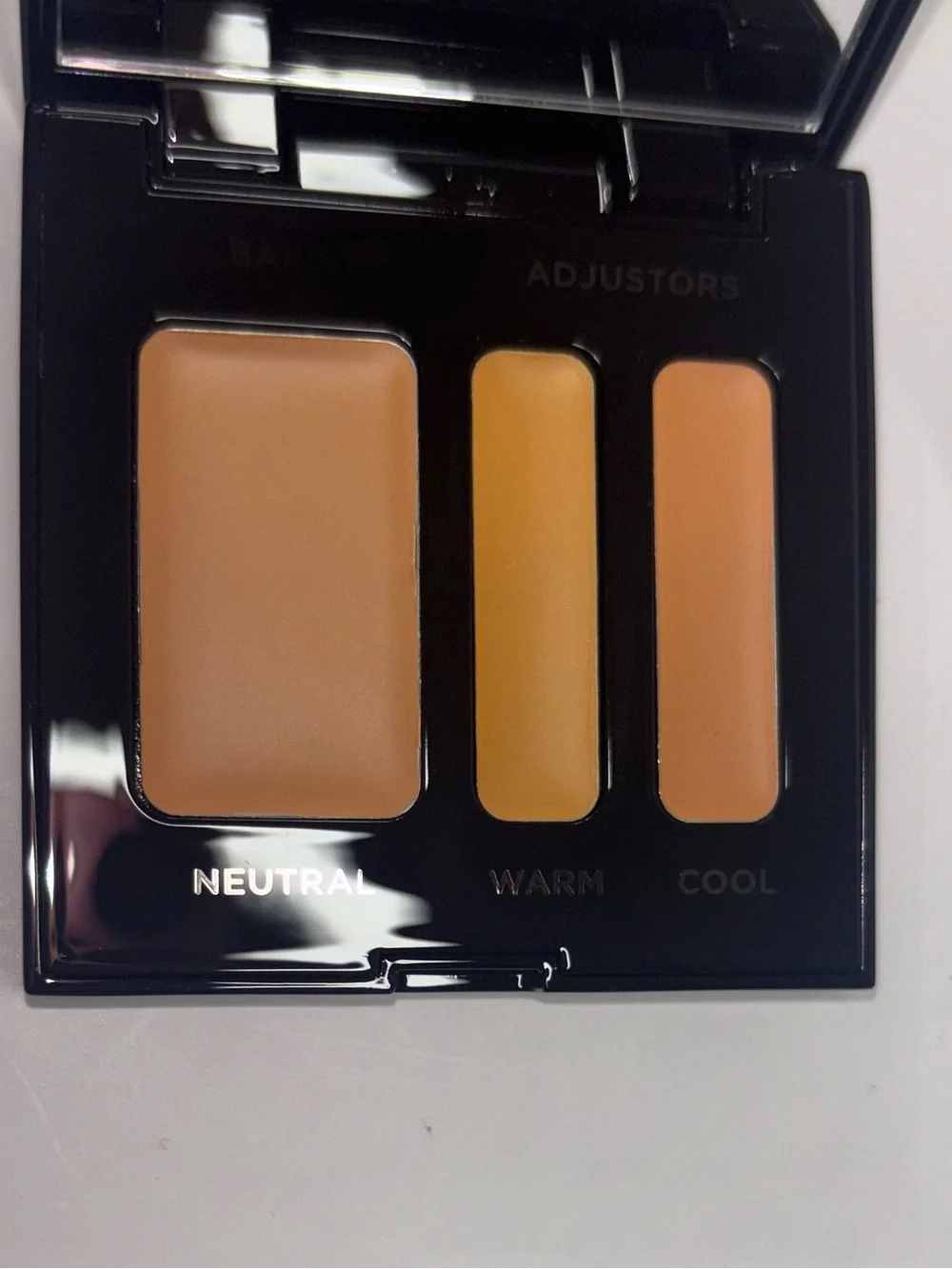 laura mercier laura mercier